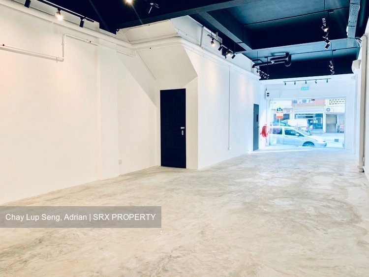 Sam Leong Road (D8), Shop House #210819431